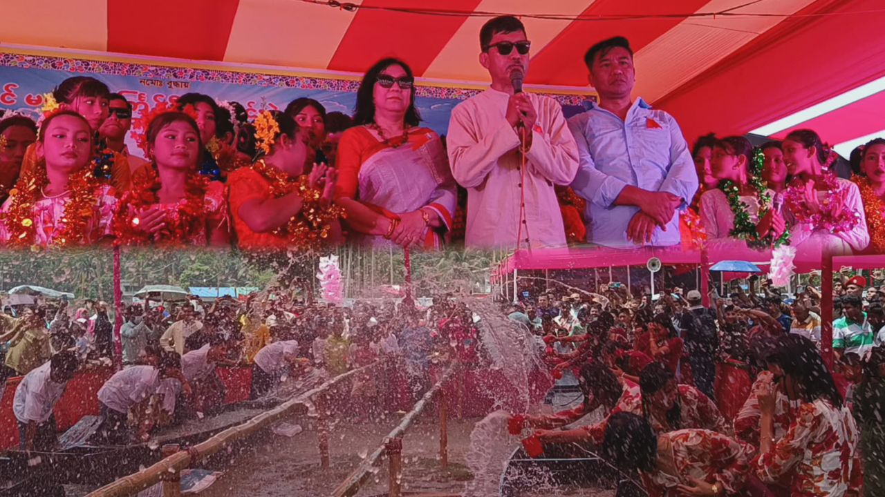 চিংম্রং বৌদ্ধ বিহারে সাংগ্রাঁই জল উৎসবে আনন্দে মাতোয়ারা হাজার দর্শক: উদ্বোধন করলেন পার্বত্য মন্ত্রী দীপেন দেওয়ান।