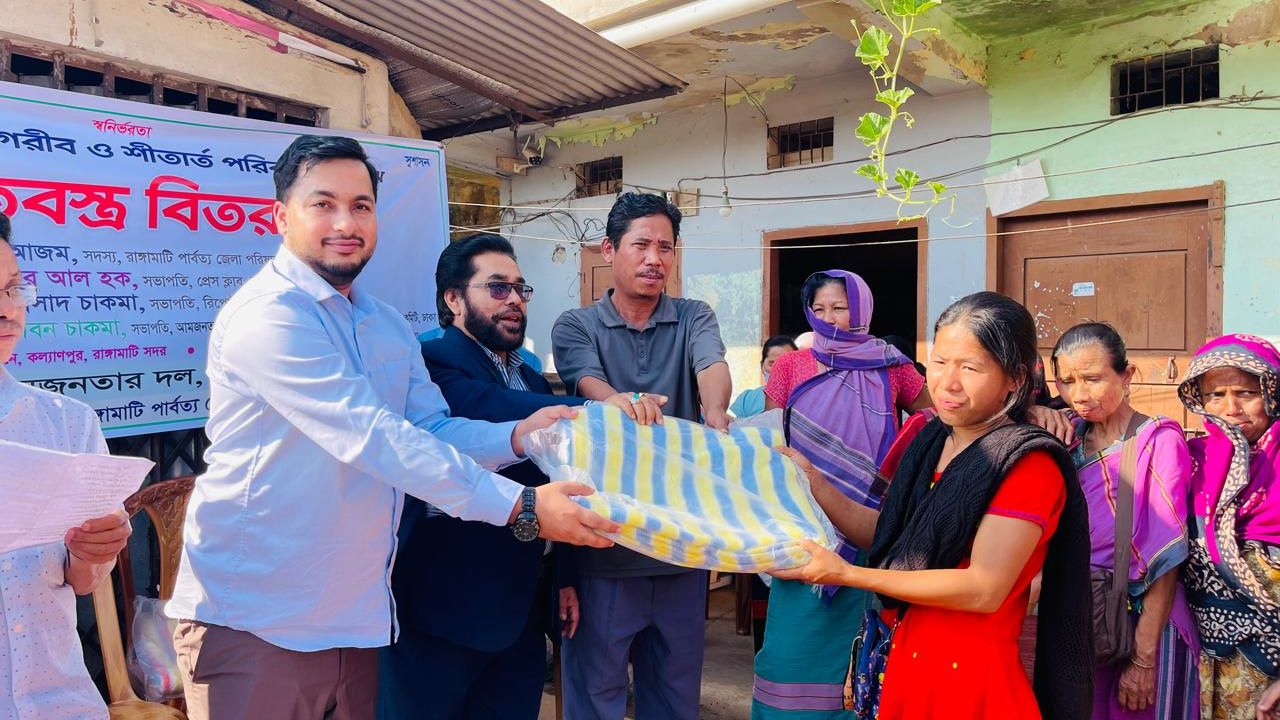 মানবতা ও সম্প্রীতির আলোকবর্তিকা: রাঙ্গামাটির জনমানুষের নেতা হাবীব আজম।