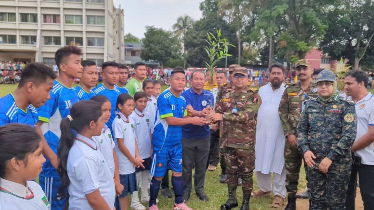 লংগদুতে জোন কাপ ফুটবল টুর্নামেন্টের উদ্বোধন, বৃক্ষরোপণ কর্মসূচি পালন।