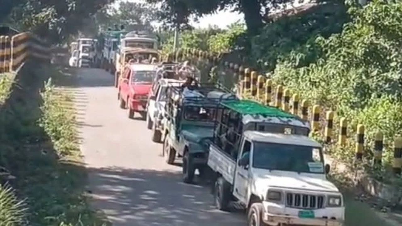 রাঙ্গামাটির সাজেকভ্যালি পর্যটন ছাড়ছেন অবস্থানরত পর্যটকরা।